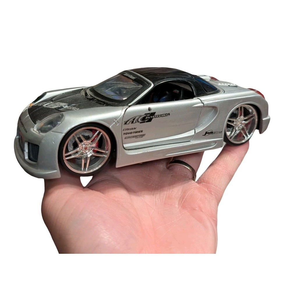 Toyota MR-2 Spyder Model Kit Garage WorX Jada Toys 1:24 No Mirrors No Box